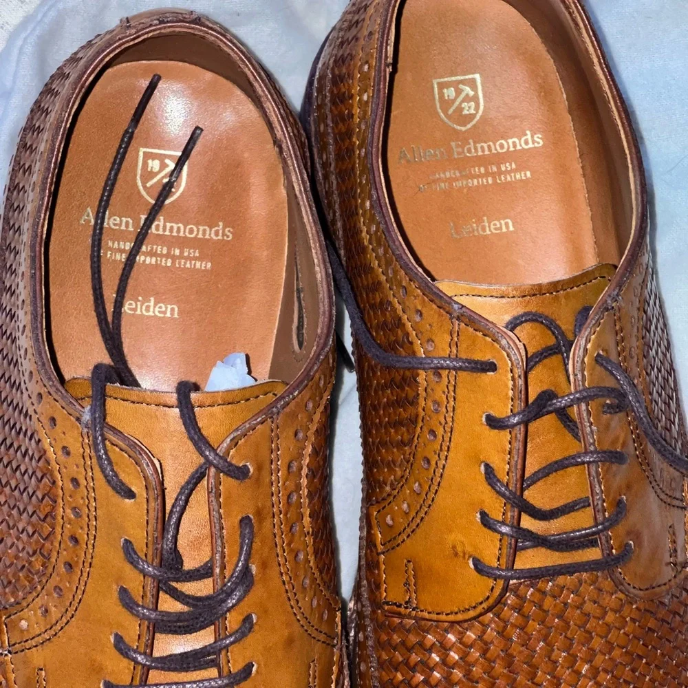 Men’s Dress Shoes - Picture 3 of 5
